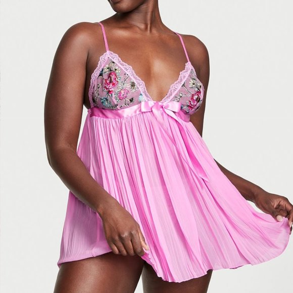 NWT Victoria's Secret VERY SEXY Lilac Pink Garden Party Pleated Babydoll…